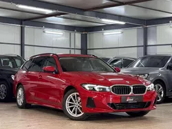 Rot Gebraucht 2023 BMW 320 Kombi | 32.890 € (Guter Preis)