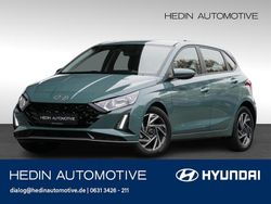 Mangrove green Neu 2025 Hyundai i20 Trend Limousine | 22.780 € (Fairer Preis)