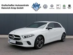 Weiß Gebraucht 2019 Mercedes A180 Edition 1 Limousine | 22.850 € (Guter Preis)