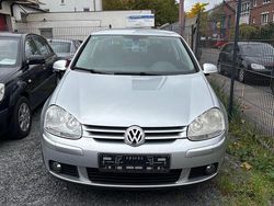 Silber Gebraucht 2008 VW Golf VI Kleinwagen | 850 €