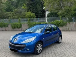Blau Gebraucht 2010 Peugeot 206+ Kleinwagen | 2.950 € (Fairer Preis)