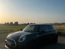 Schwarz Gebraucht 2020 Mini ONE Kleinwagen | 14.500 € (Fairer Preis)