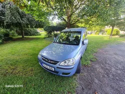 Grau Gebraucht 2007 Opel Combo Van / Kleinbus | 3.400 €