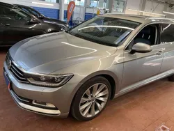 Grau Gebraucht 2014 VW Passat Highline Kombi | 15.500 € (Fairer Preis)