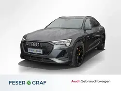 Daytona grau Gebraucht 2021 Audi e-tron Ambiente SUV | 43.750 € (Teuer)