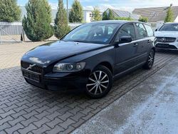 Schwarz Gebraucht 2006 Volvo V50 Kombi | 3.100 € (Etwas zu teuer)