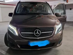 Braun Gebraucht 2018 Mercedes V250 Edition Van / Kleinbus | 47.000 € (Teuer)