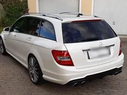 Weiß Gebraucht 2013 Mercedes C63 AMG AMG Kombi | 61.000 €