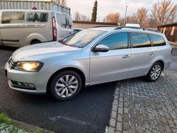 Silber Gebraucht 2014 VW Passat Comfortline Kombi | 4.900 € (Superpreis)