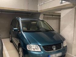 Grün Gebraucht 2004 VW Touran Van / Kleinbus | 3.500 € (Fairer Preis)