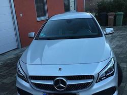 Silber Gebraucht 2018 Mercedes CLA180 Shooting Brake Edition Kombi | 16.000 € (Etwas zu teuer)