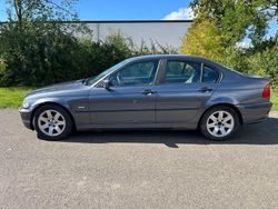Grau Gebraucht 1999 BMW 320 Limousine | 500 € (Superpreis)