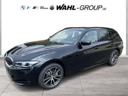 Schwarz Neu 2025 BMW 330e M Sport Kombi | 56.290 €