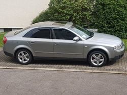 Grau Gebraucht 2001 Audi A4 Basis Limousine | 1.500 € (Teuer)