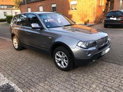 Grau Gebraucht 2010 BMW X3 SUV | 7.777 € (Fairer Preis)