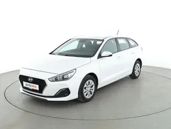 Weiß Gebraucht 2019 Hyundai i30 Trend Kombi | 14.040 € (Guter Preis)