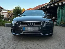 Grau Gebraucht 2011 Audi A4 Attraction Kombi | 9.800 € (Fairer Preis)
