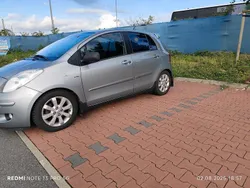 Grau Gebraucht 2006 Toyota Yaris Kleinwagen | 4.950 € (Fairer Preis)
