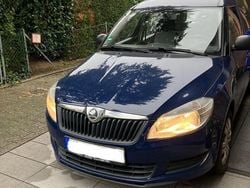 Blau Gebraucht 2014 Skoda Roomster Active Van / Kleinbus | 2.799 € (Fairer Preis)