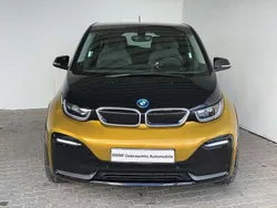 Galvanic gold metallic mit akz Gebraucht 2022 BMW i3 Comfort Edition Kleinwagen | 21.338 € (Fairer Preis)
