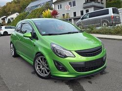Grün Gebraucht 2012 Opel Corsa Limousine | 4.490 € (Etwas zu teuer)