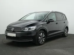 Deep black Gebraucht 2024 VW Touran Move Van / Kleinbus | 34.040 € (Fairer Preis)