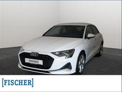 Weiss Gebraucht 2025 Audi A3 Sportback e-tron Advanced Kleinwagen | 43.970 €