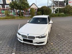 Weiß Gebraucht 2014 BMW 320 Efficient Dynamics Kombi | 8.000 € (Fairer Preis)