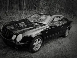 Schwarz Gebraucht 1998 Mercedes CLK200 Coupé | 1.000 € (Superpreis)