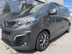 Grau Gebraucht 2017 Peugeot Traveller Van / Kleinbus | 9.990 €