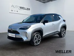 Silber Gebraucht 2024 Toyota Yaris Cross Plus SUV | 31.870 € (Fairer Preis)
