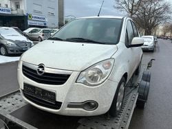 Weiß Gebraucht 2009 Opel Agila Limousine | 2.700 € (Fairer Preis)