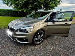 Braun Gebraucht 2015 BMW 220 Active Tourer Sport Line Van / Kleinbus | 9.900 € (Guter Preis)