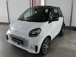 Weiß , kristallweiss Gebraucht 2023 Smart ForTwo Electric Drive | 21.900 €