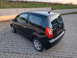 Schwarz Gebraucht 2005 Citroën C2 Kleinwagen | 950 €