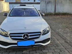 Weiß Gebraucht 2016 Mercedes E220 Limousine | 19.000 € (Fairer Preis)
