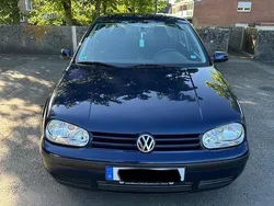 Blau Gebraucht 1999 VW Golf IV Kleinwagen | 999 €