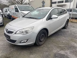 Argon silber/ice silver (m2) Gebraucht 2011 Opel Astra Edition Kombi | 2.390 € (Superpreis)