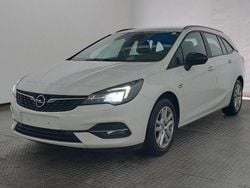 Weiß Gebraucht 2020 Opel Astra Kombi | 12.400 € (Fairer Preis)