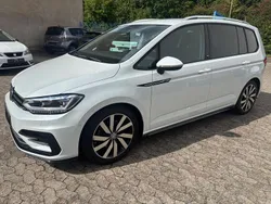 Oryxweiss Gebraucht 2018 VW Touran Sound Van / Kleinbus | 25.900 € (Fairer Preis)