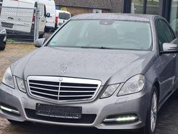 Silber Gebraucht 2011 Mercedes E200 Limousine | 11.890 € (Fairer Preis)