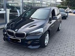 Schwarz Gebraucht 2021 BMW 218 Gran Tourer Performance Van / Kleinbus | 21.890 € (Etwas zu teuer)