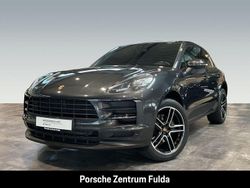 Grau Gebraucht 2019 Porsche Macan SUV | 52.890 € (Teuer)