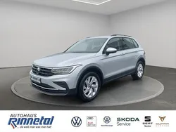 Reflexsilber metallic Gebraucht 2022 VW Tiguan Life SUV | 32.420 € (Etwas zu teuer)