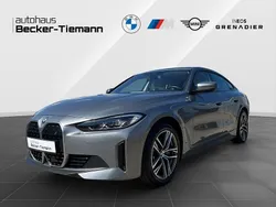 Skyscraper grau Gebraucht 2022 BMW i4 Efficient Dynamics Limousine | 38.510 € (Guter Preis)