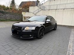 Schwarz Gebraucht 2006 Audi A8 Limousine | 8.500 €
