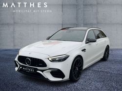 Manufaktur opalithweiß bright (metallic) Gebraucht 2024 Mercedes C63S AMG Kombi | 86.553 €