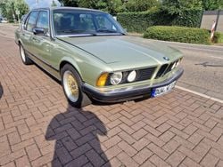 Grün Gebraucht 1978 BMW 733 Limousine | 17.900 €