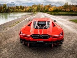 Orange Gebraucht 2024 Lamborghini Revuelto Coupé | 588.000 € (Etwas zu teuer)