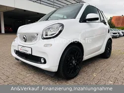 Weiß Gebraucht 2018 Smart ForTwo Cabrio Prime Cabrio | 16.770 € (Fairer Preis)